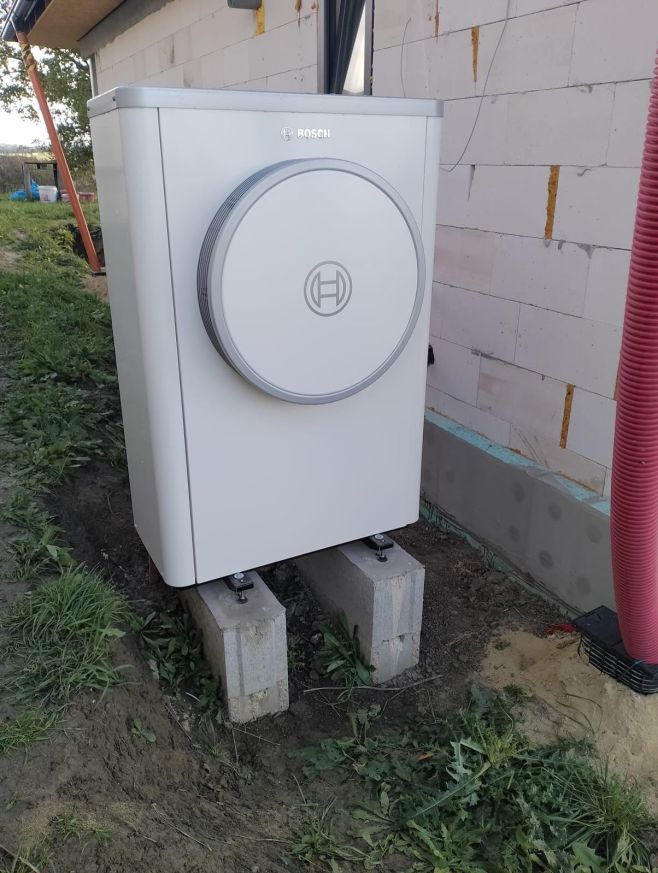 🔥 Další precizní realizace od Lepetop.cz! 🔥 Takhle vypadá čistá montáž tepelného čerpadla BOSCH – kombinace spolehlivosti,...